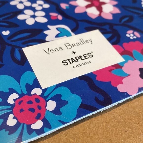 NWT Vera Bradley Bloom Berry Magnet Board - Picture 2 of 4